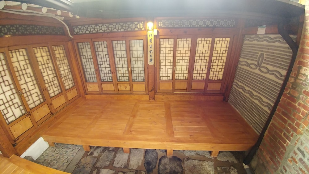 Bukchon Sosunjae 20/29