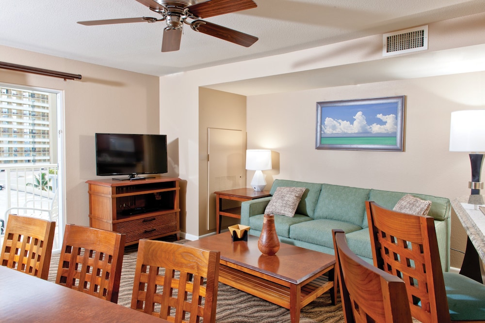 Club Wyndham At Waikiki Beach Walk 32/47