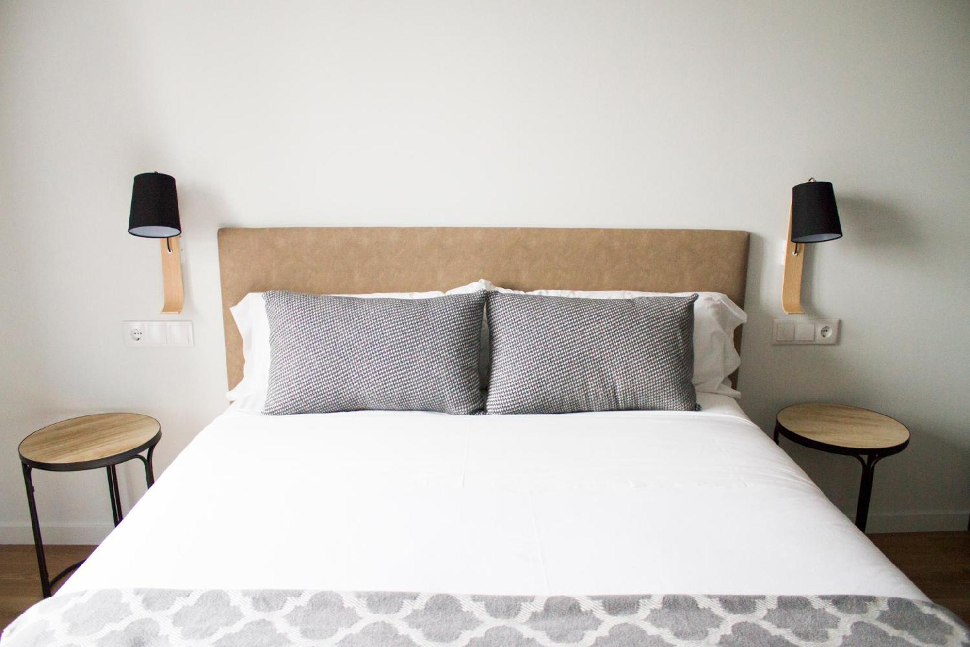 Lux Apartamentos Rosalia 5/17