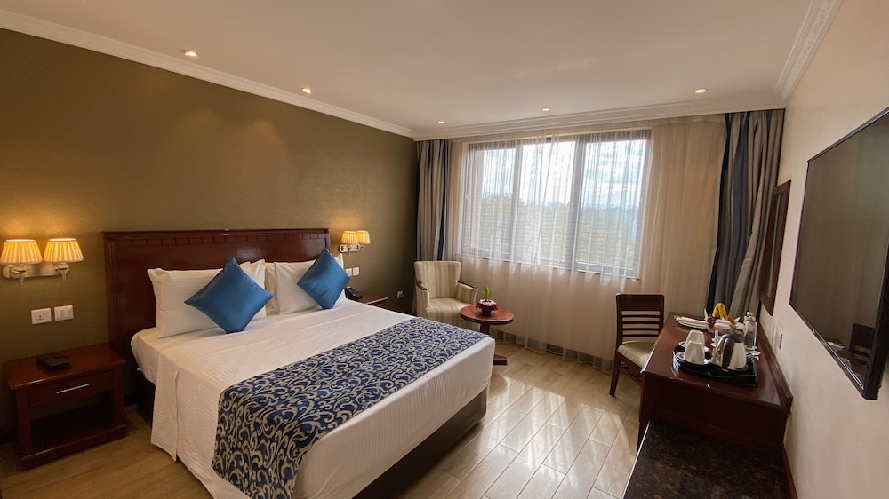 Sarova Woodlands Hotel Spa 11/50