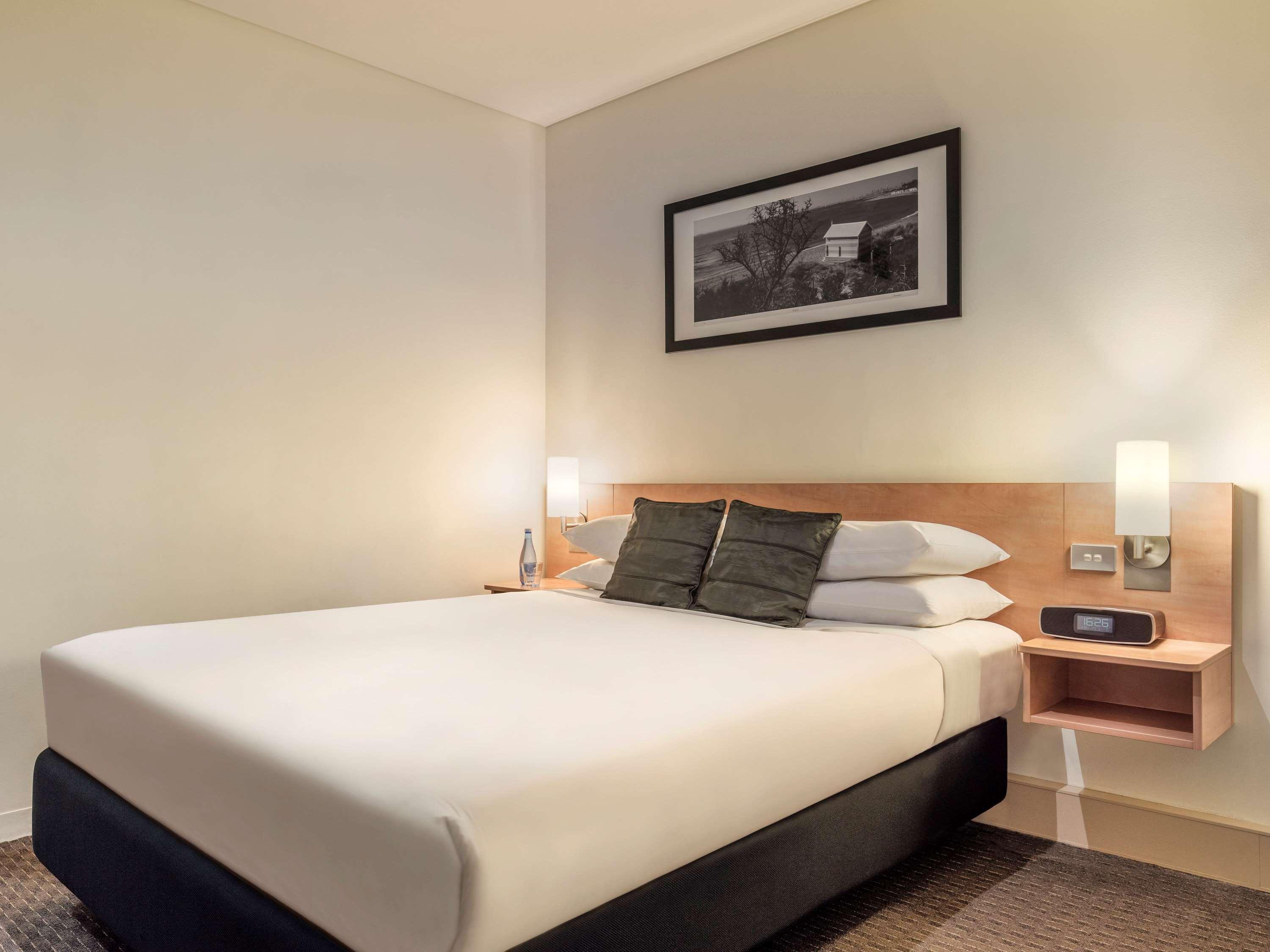 Room, Queen Bed