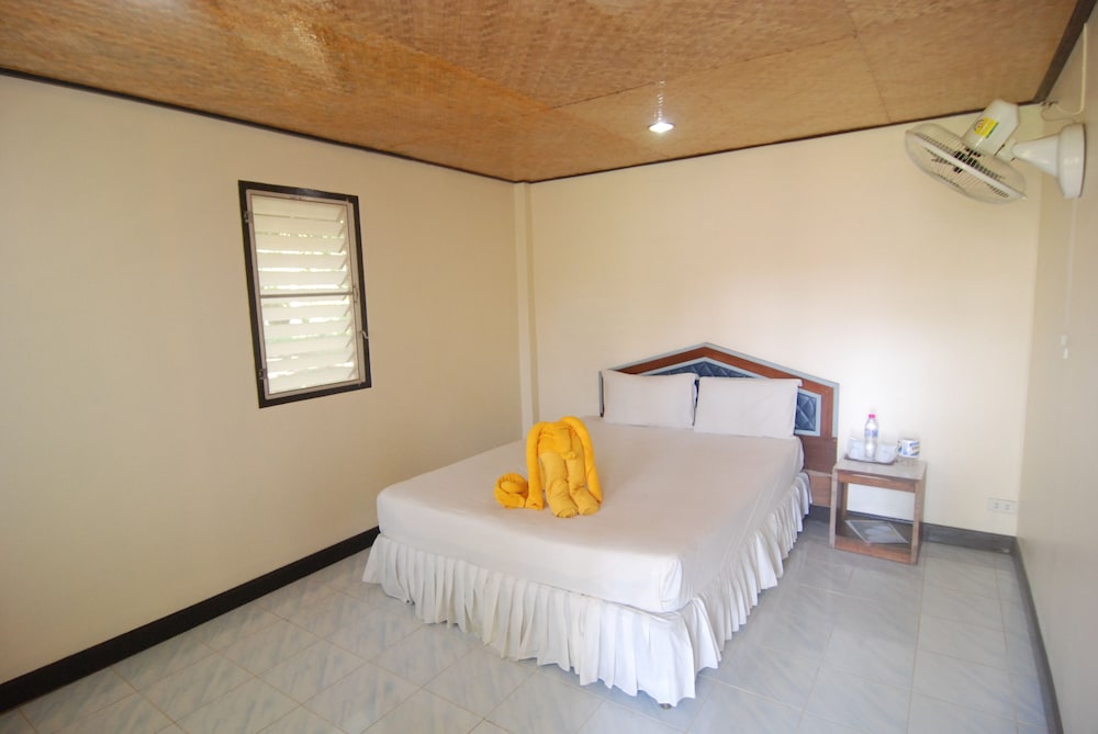 LANTA CORAL BEACH RESORT 13/50