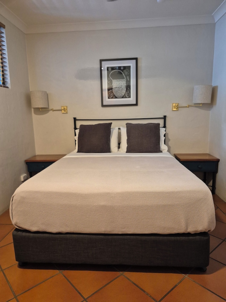 2 Bedrooms, Family, Apartment, Queen and Twin Beds