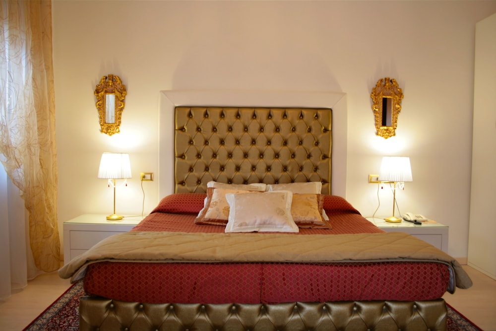 Hotel Continentale 11/53