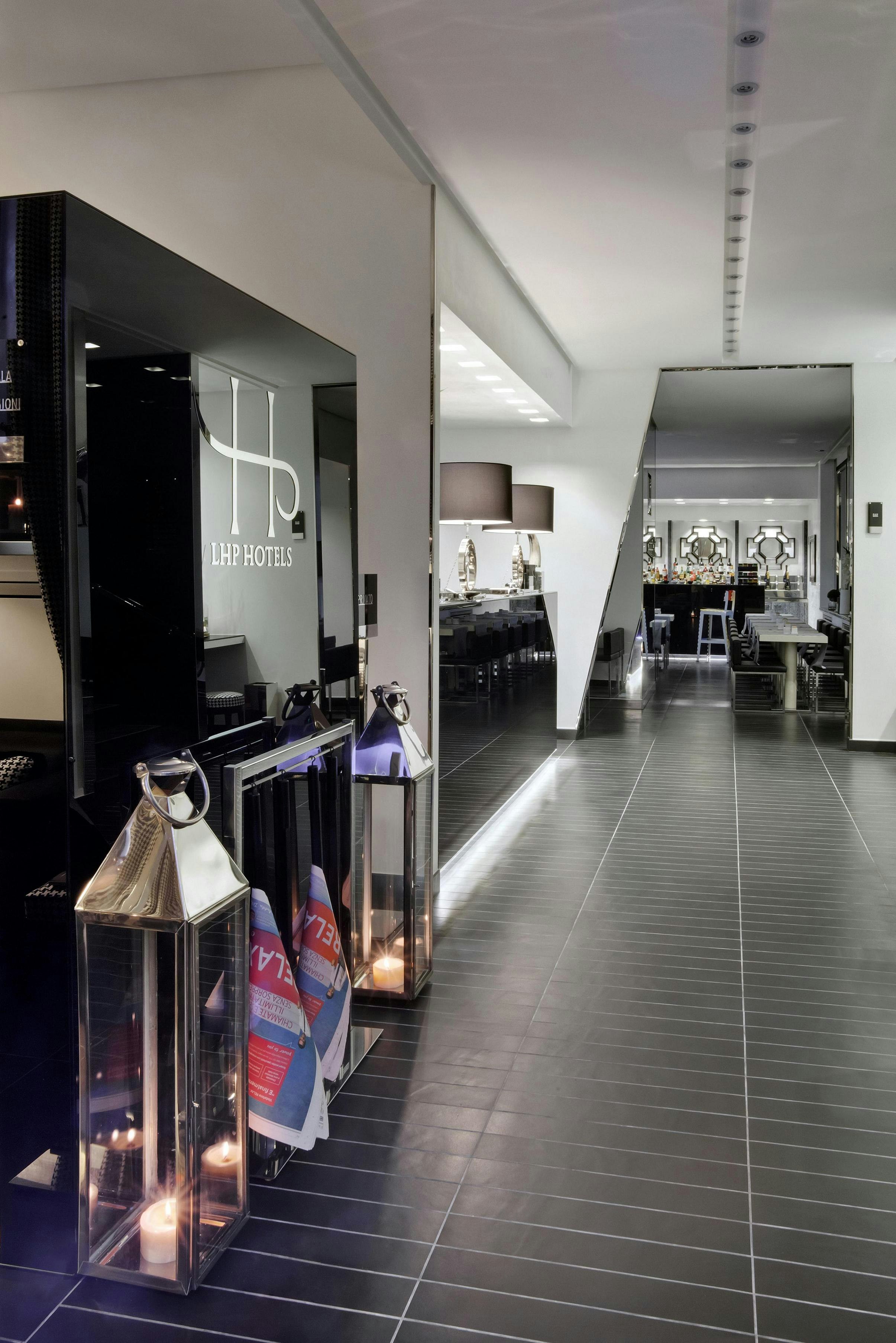 LHP Hotel Napoleon 31/64