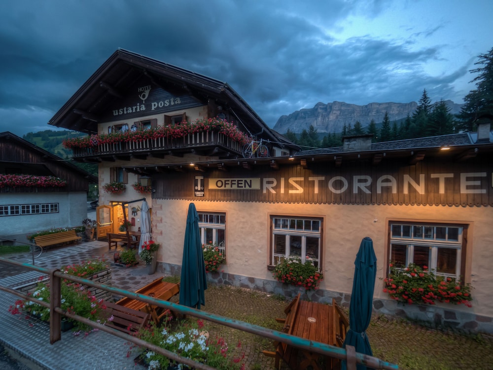 Hotel Ustaria Posta 3/47