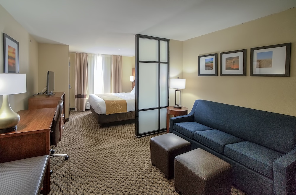 Comfort Suites Manhattan 30/43