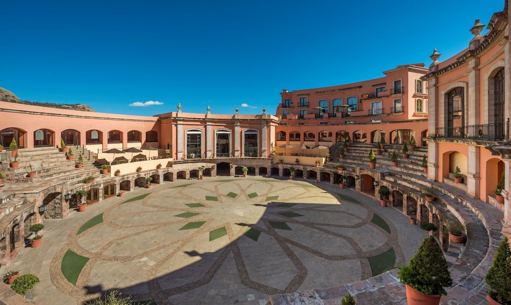 Quinta Real Zacatecas 66/72
