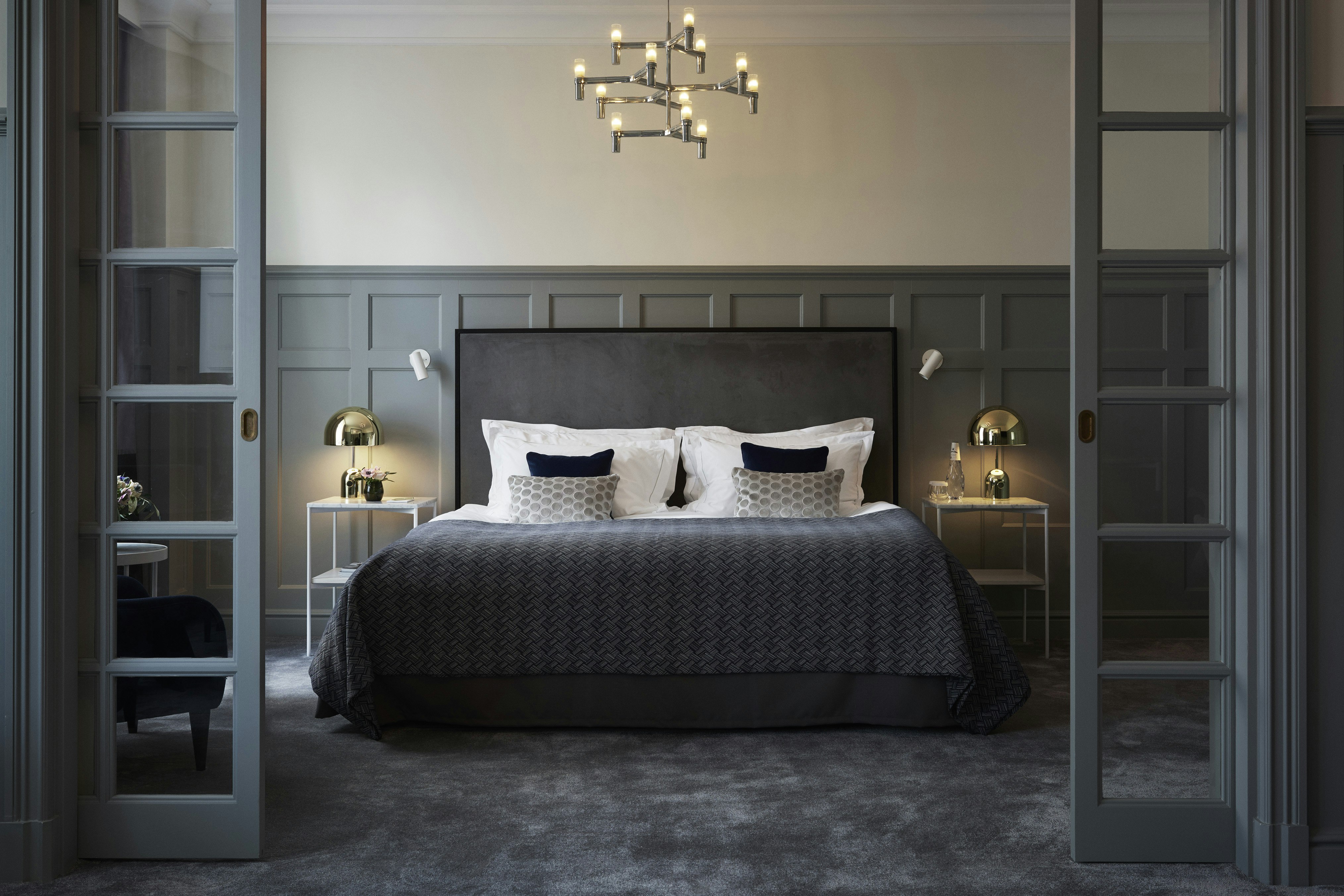 Superior, Suite, Street or Courtyard View