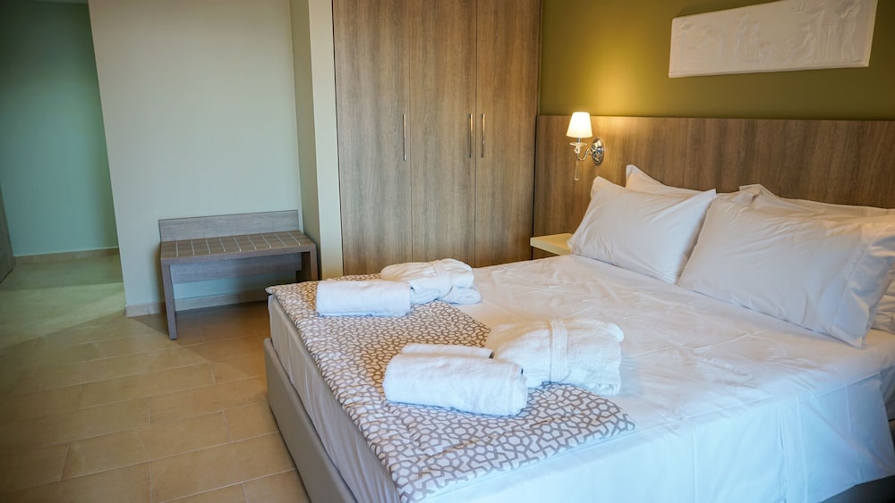 SUPERIOR, DOUBLE BED