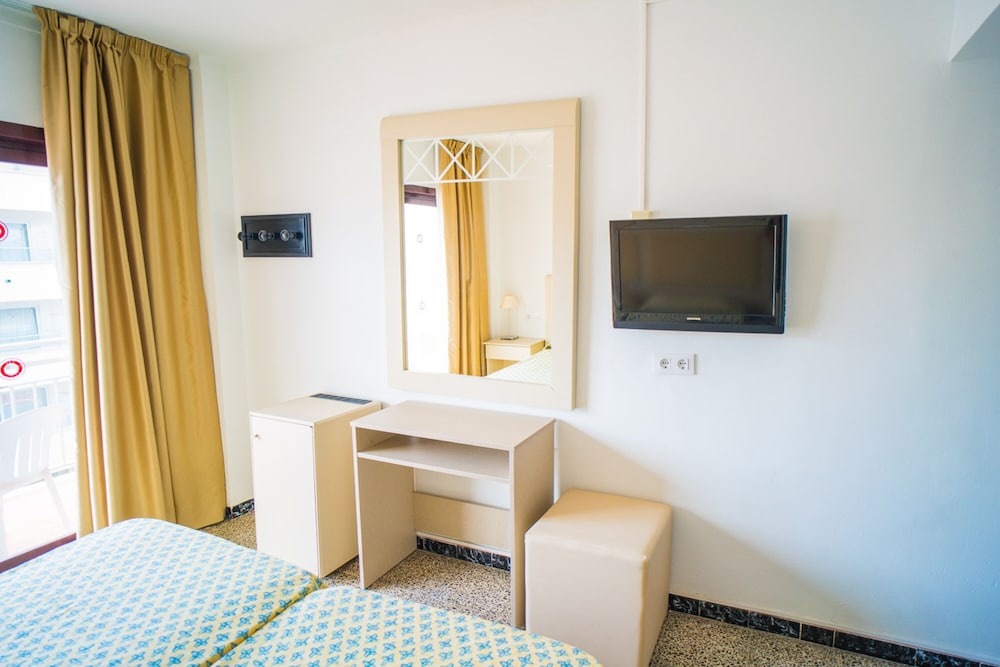 Hotel Sur 8/28