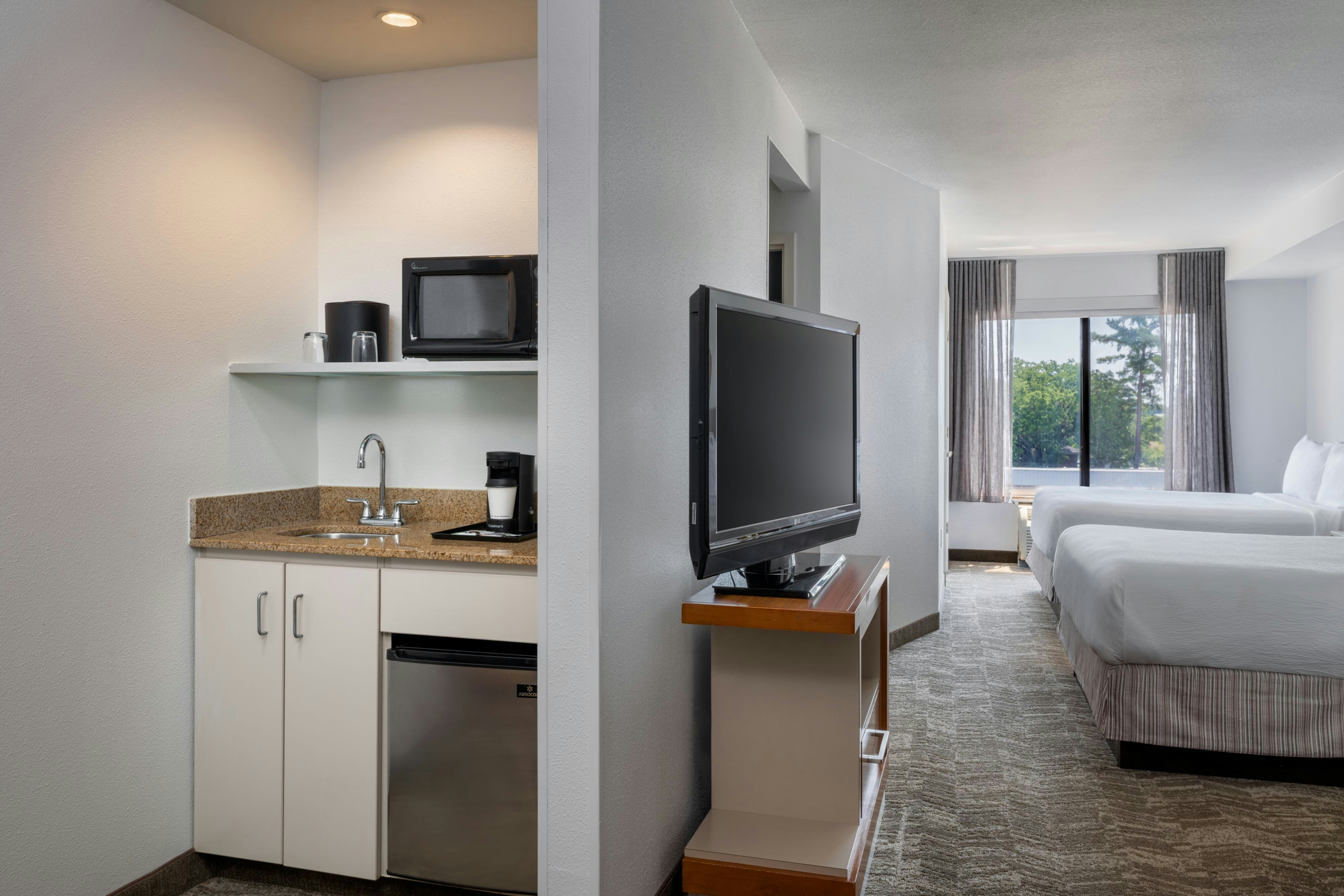 SpringHill Suites Charleston North/Ashley Phosphate 15/46