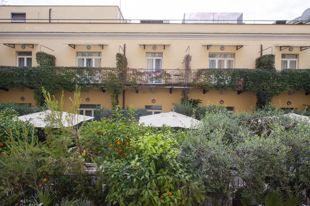 ATENEO GARDEN PALACE 4/58