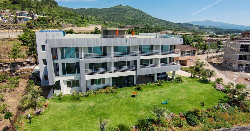 Seogwipo Villa Merci Pension 2/42