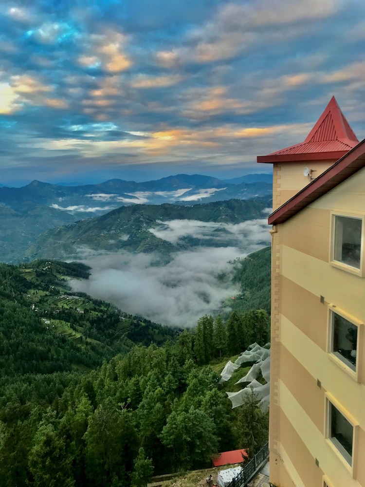 Radisson Hotel Kufri 43/50