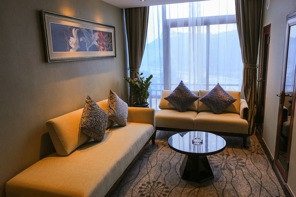 Longjiang Country Garden Phoenix Hotel 21/35