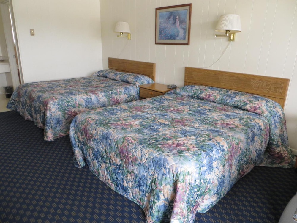 Northwinds Motel 12/41