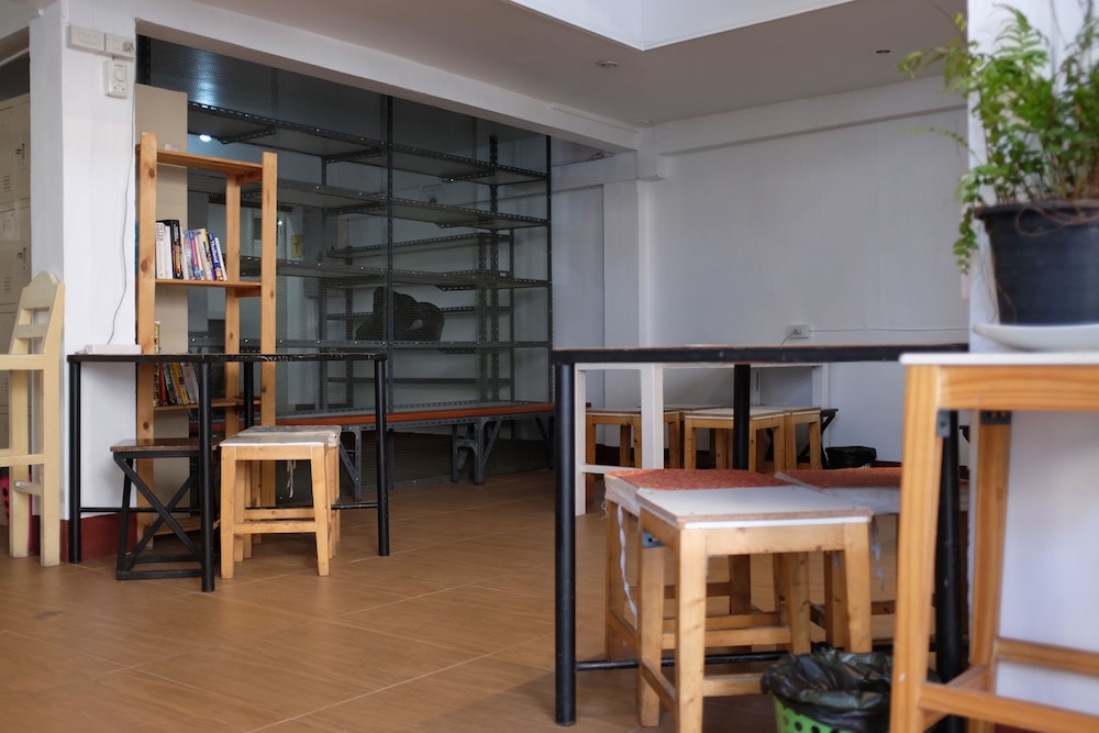 Ploy Hostel 21/34