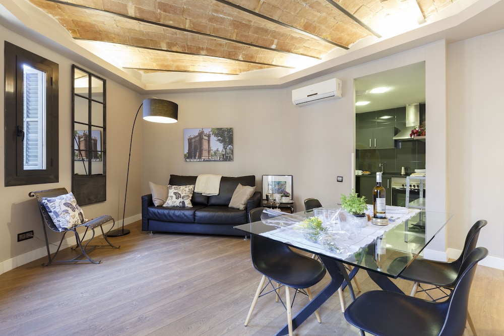 Ainb Eixample Miro Apartments 22/50