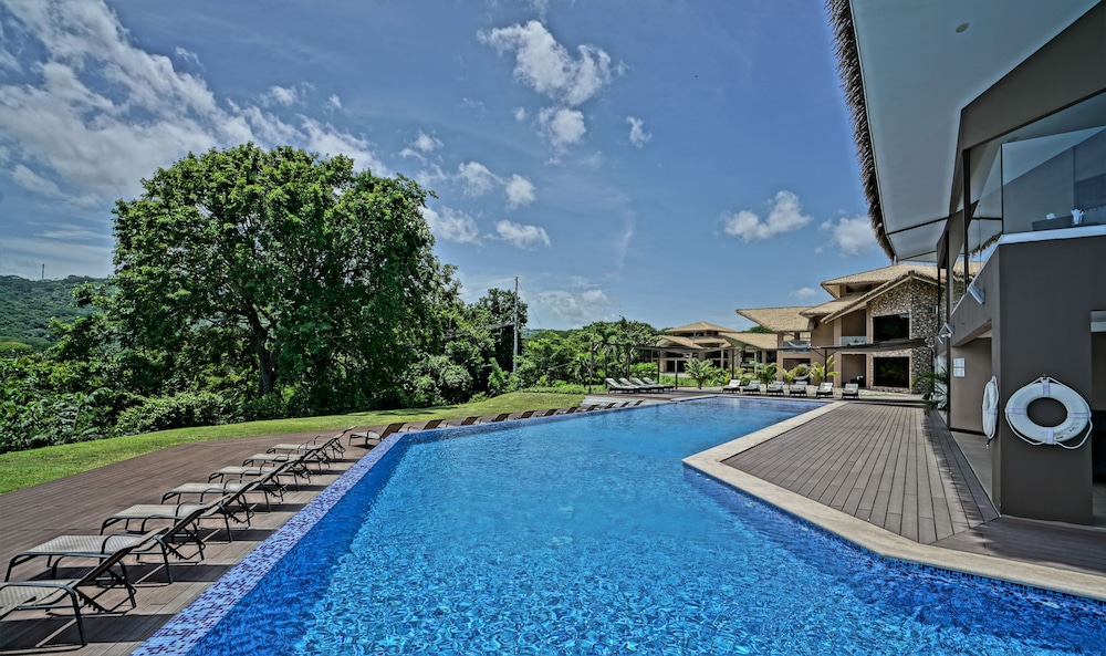 Nammbu Beachfront Bungalows in CARRILLO