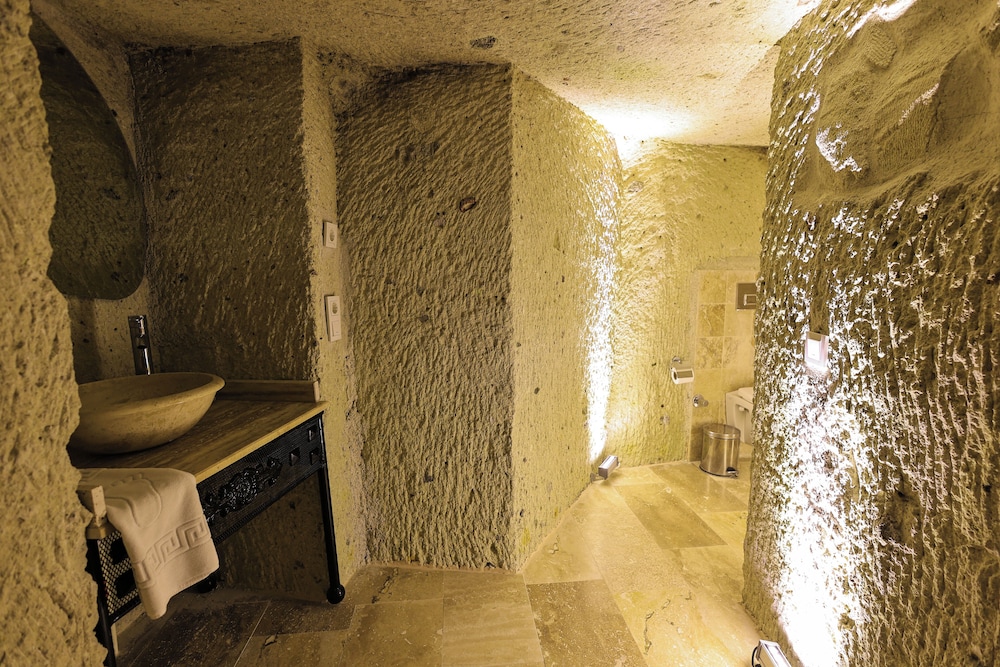 Cave, Deluxe, Double Bed، Ortahisar Cave Hotel 6/6
