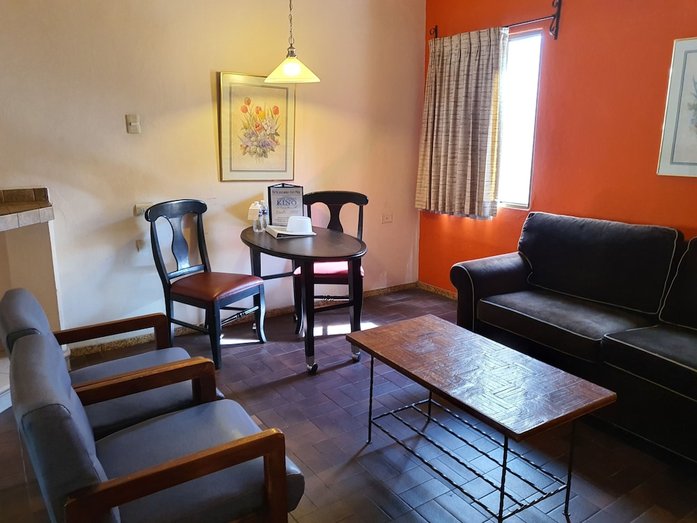Hotel Suites Kino 41/73
