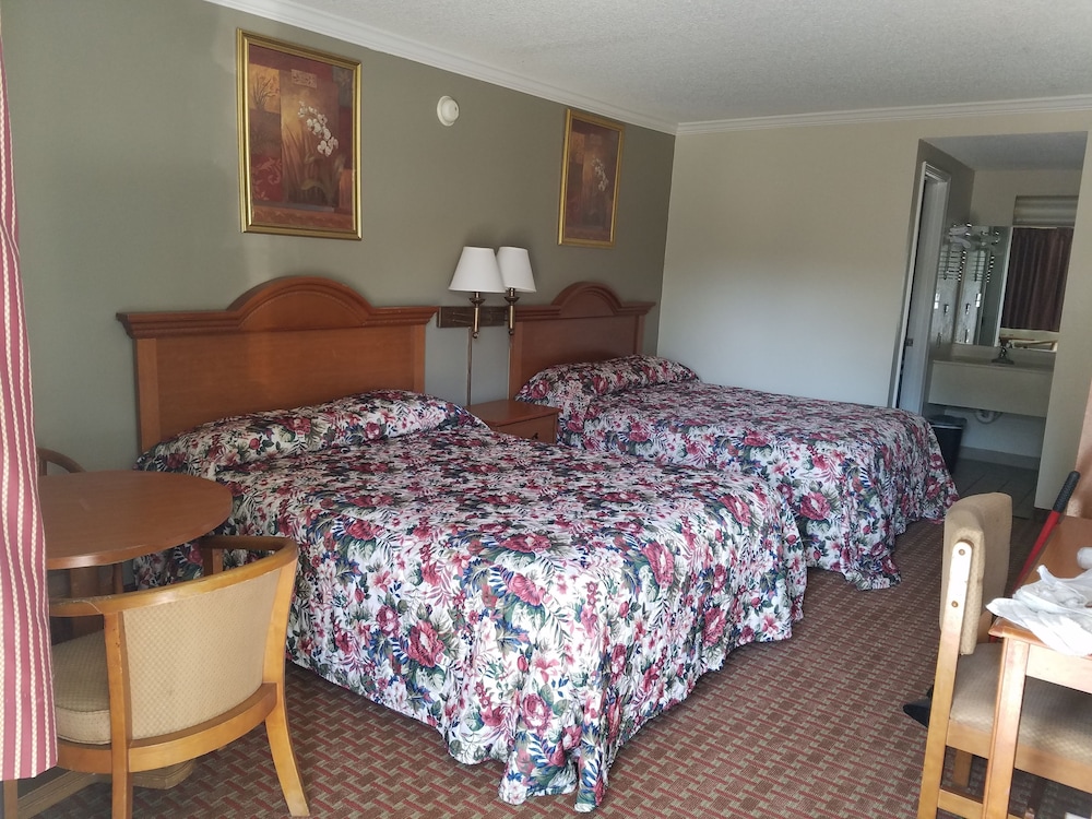 Star Inn Biloxi 26/37