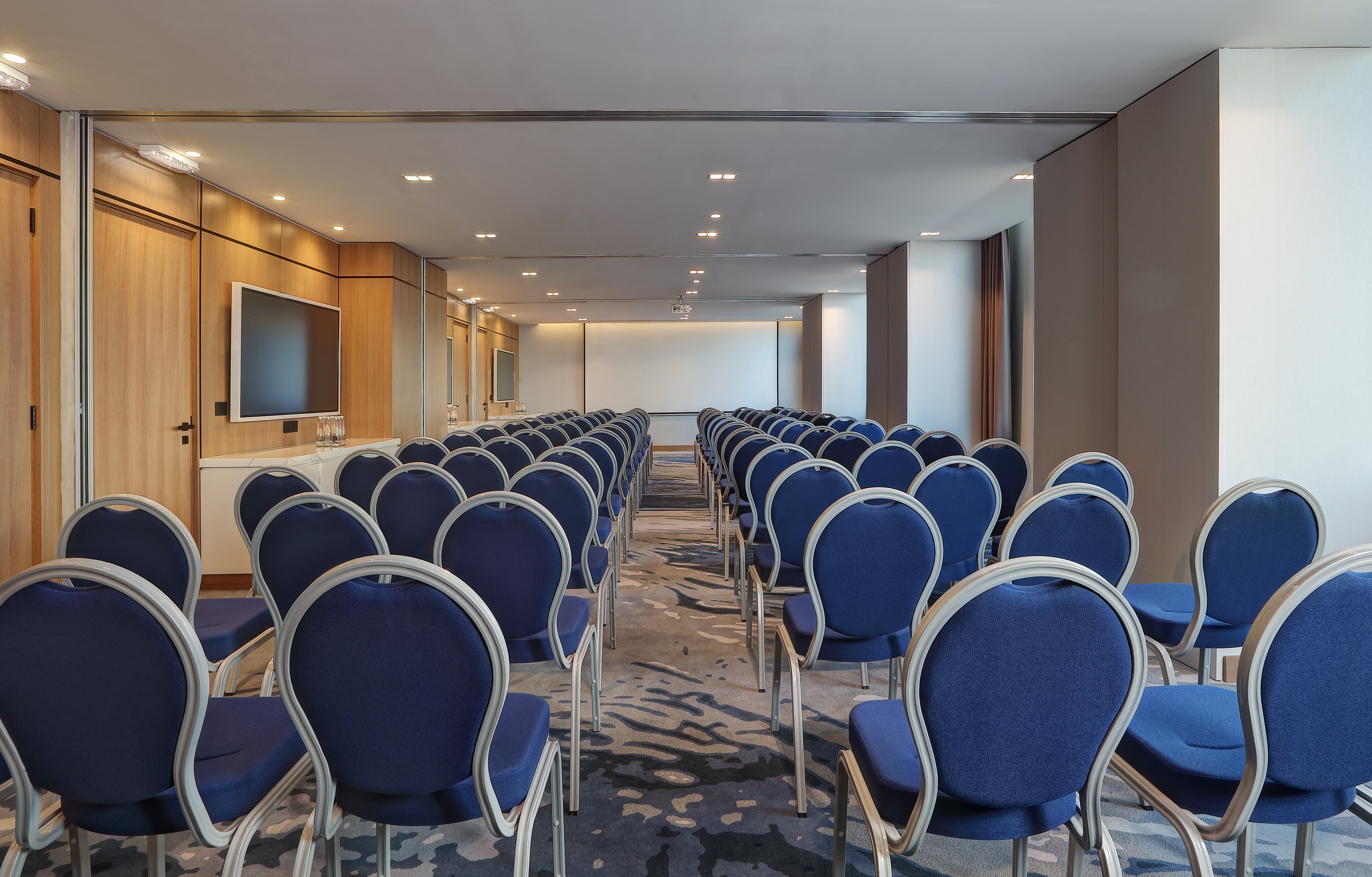 Voco Beirut Central District, an IHG Hotel 32/39