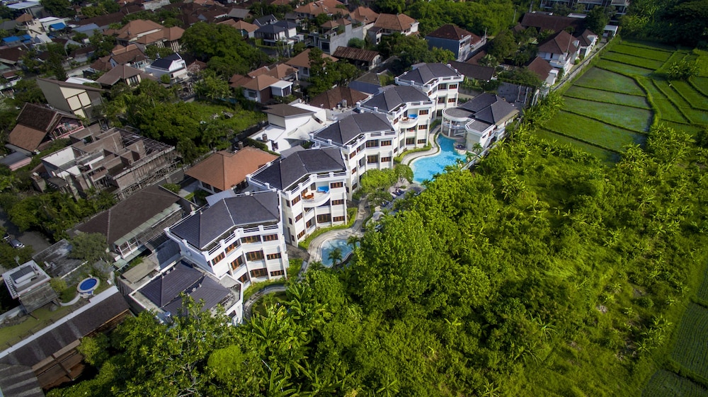 Bali Karma Sajtra Hotel 40/50