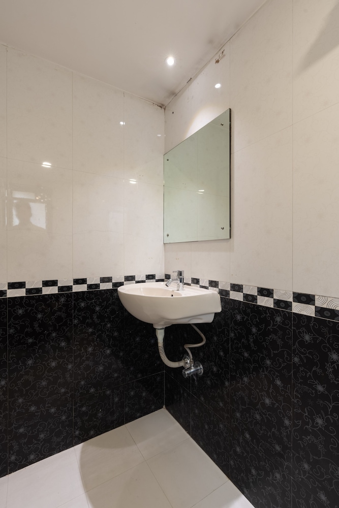 HOTEL AVON RUBY 54/54