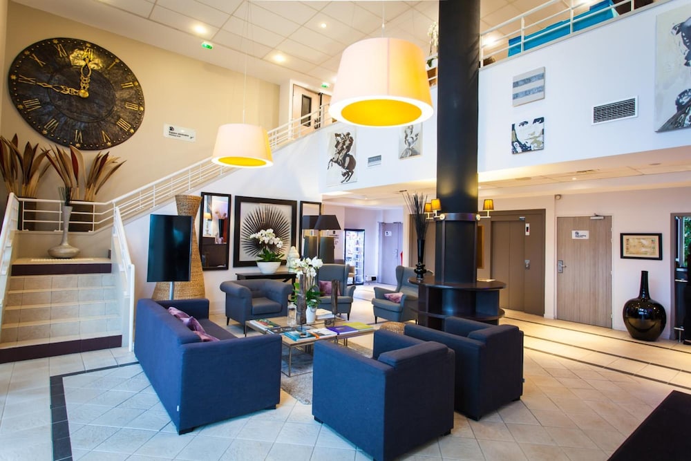 lobby