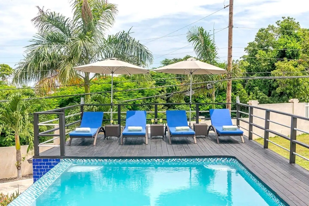 Nianna Coral Bay Splendid Townhouse 46/50