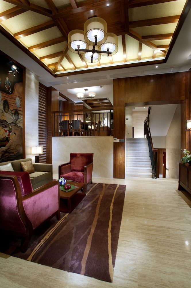 Pullman Oceanview Sanya Bay Resort and Spa 10/76