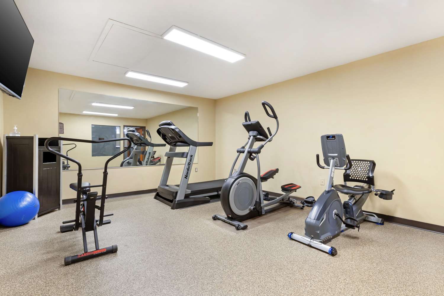 Best Western Locust Grove Inn & Suites 16/26