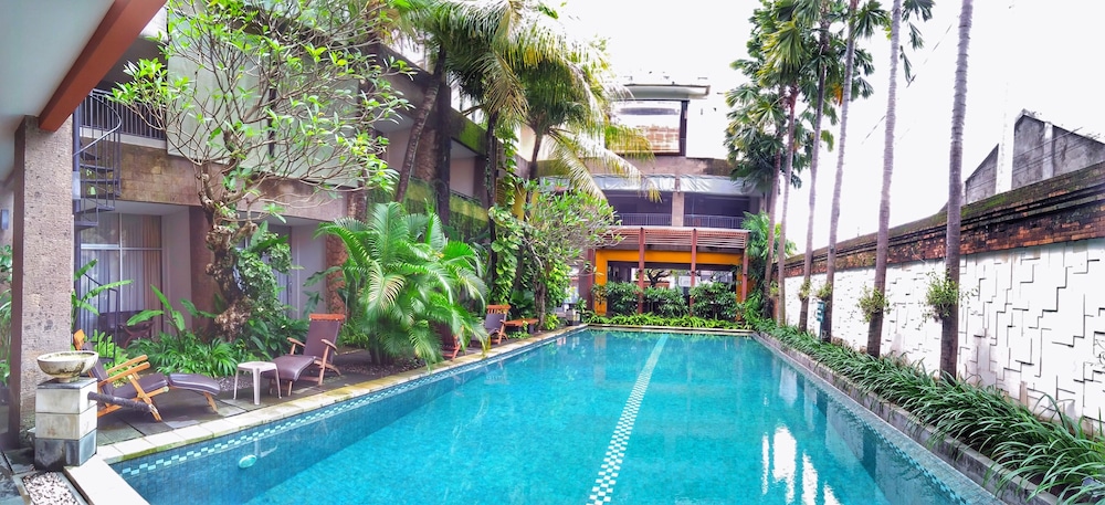 ECLIPSE Hotel 30/34