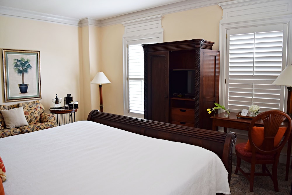 JH Adams Inn, Trademark Collection by Wyndham 12/78