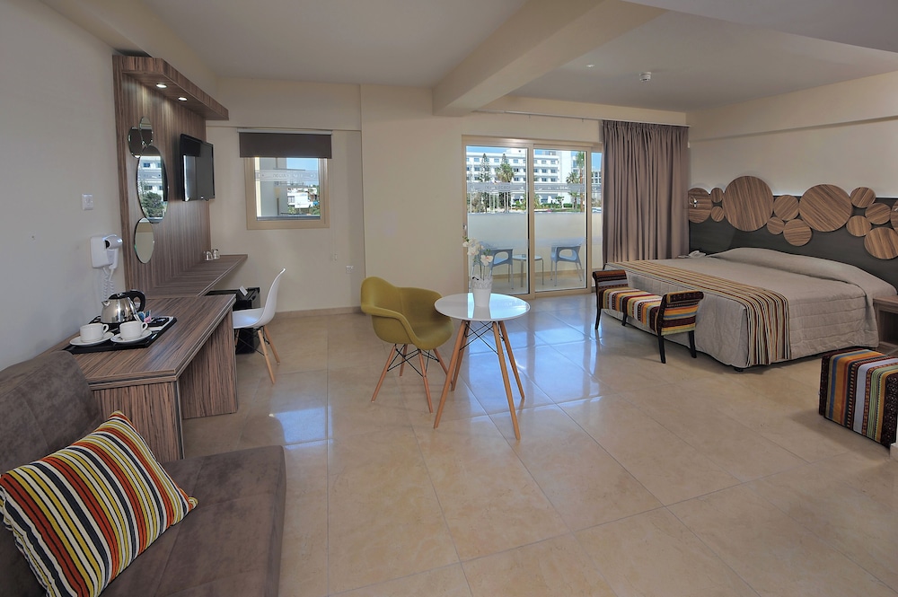 Nelia Beach Hotel & Spa 19/67