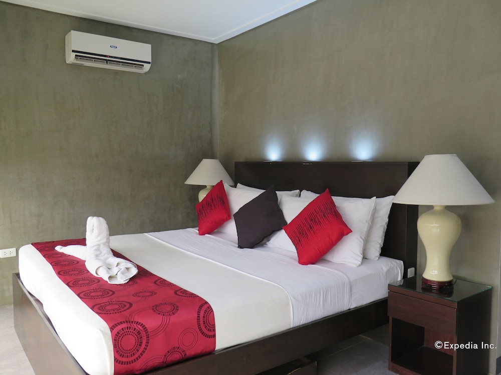 DELUXE, QUEEN BED
