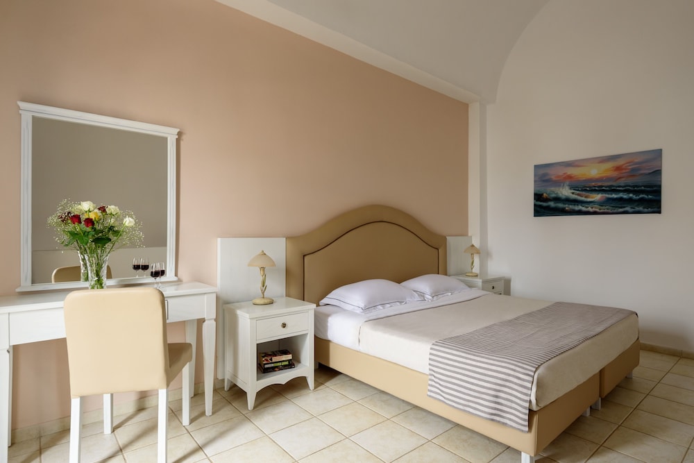 Scorpios Beach Hotel 20/63