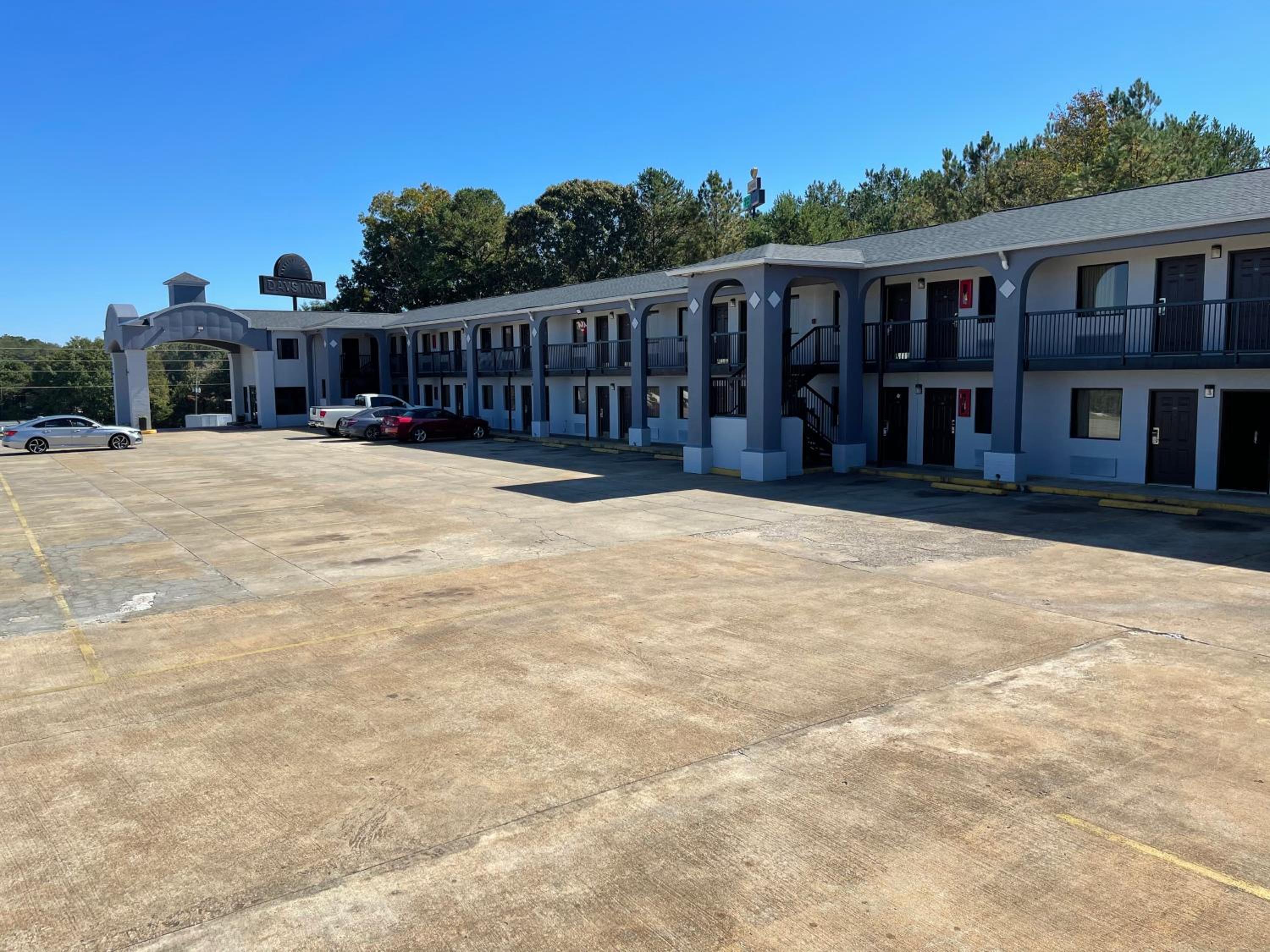 GARDEN INN & SUITES HOGANSVILLE 20/29