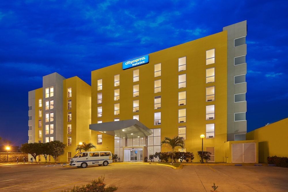 City Express by Marriott Minatitlan 1/61
