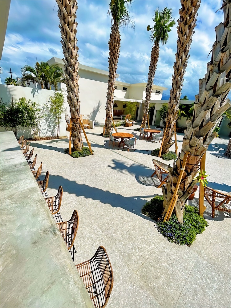 Bali Hotel Adults Only Isla Verde, a Trademark by Wyndham 54/62