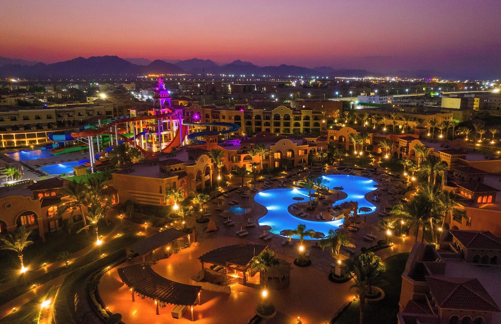 Charmillion Gardens Aqua Park Ex Sea Gardens Resort 44/47