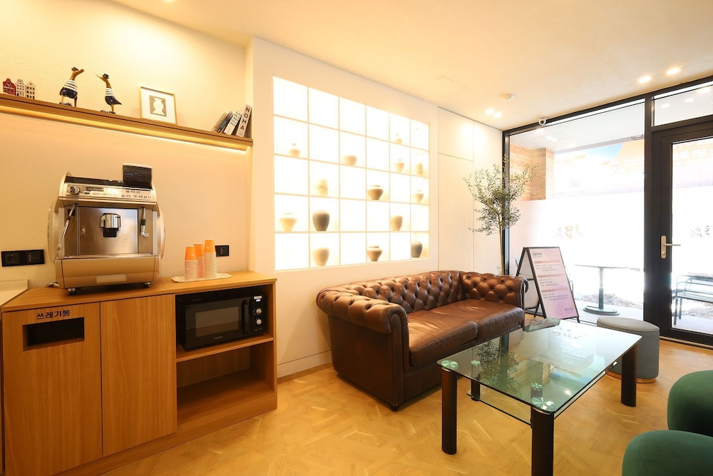 JB Plus Hotel 46/65