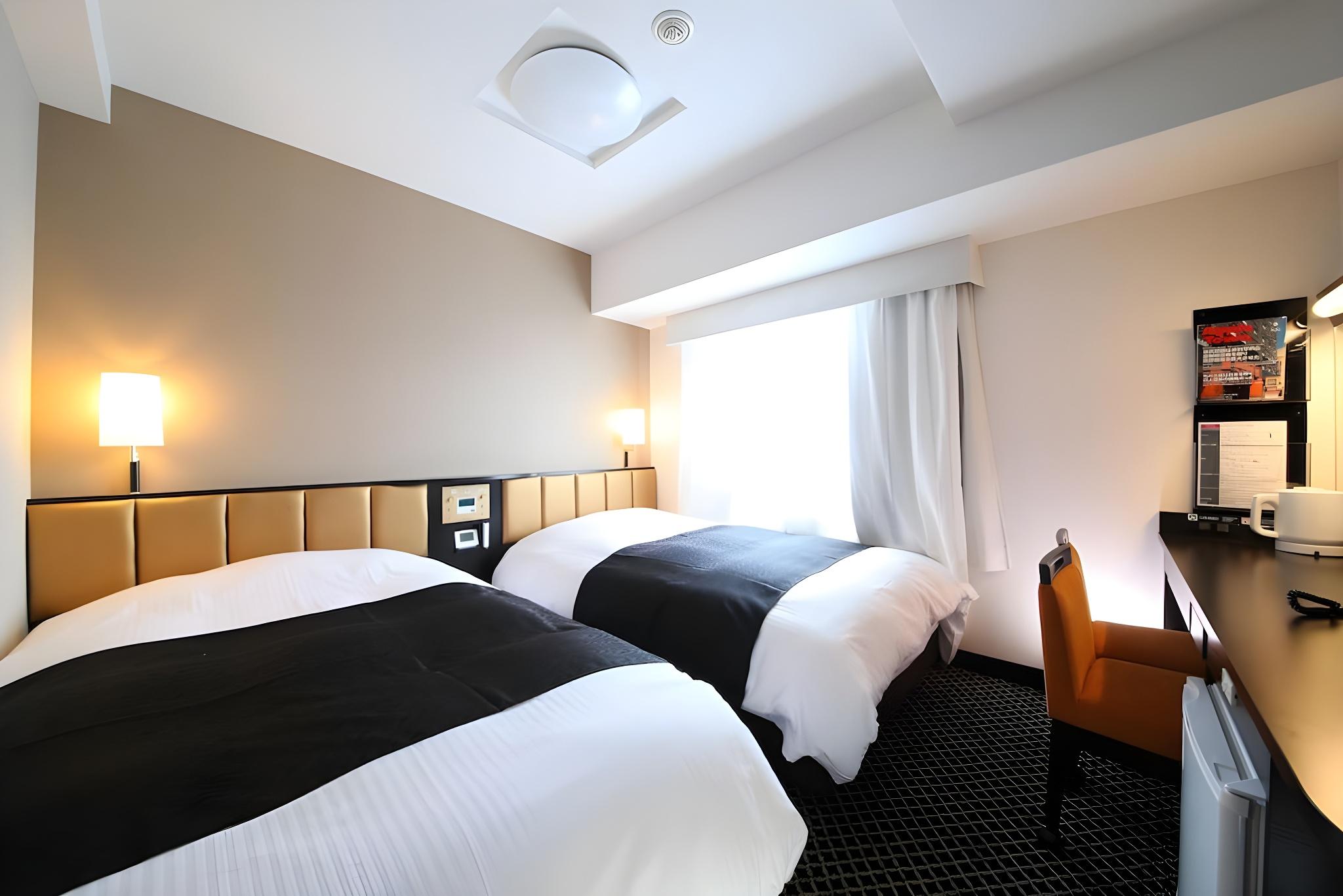 Semi Room, 2 Semi Double Beds