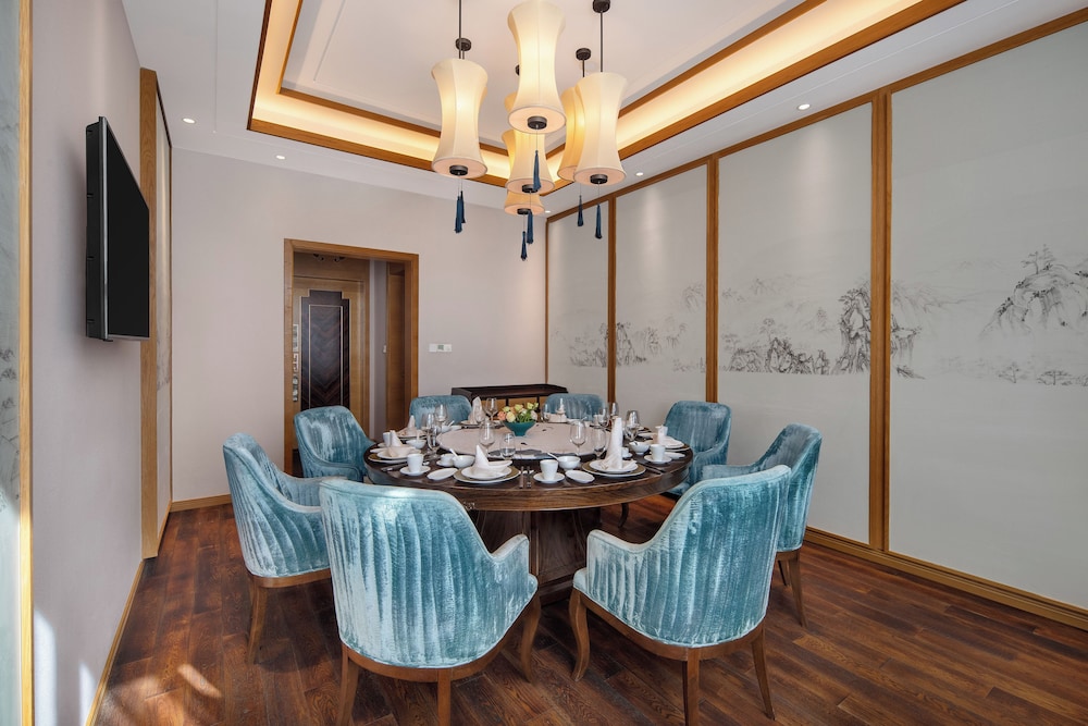 Grand Mercure Kunming South 33/47