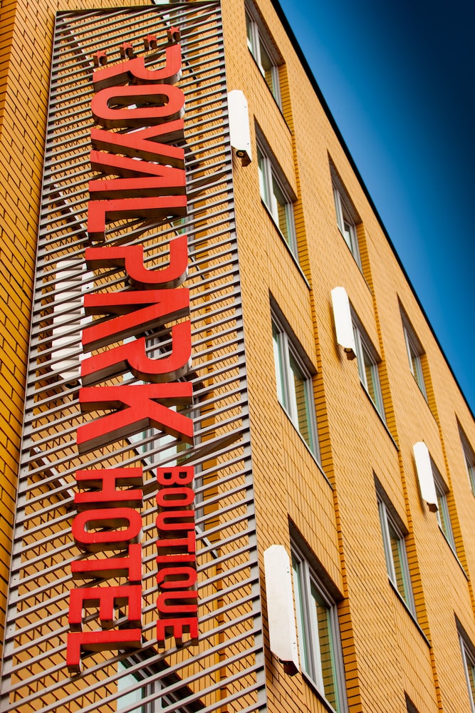 Royal Park Boutique Hotel 5/59