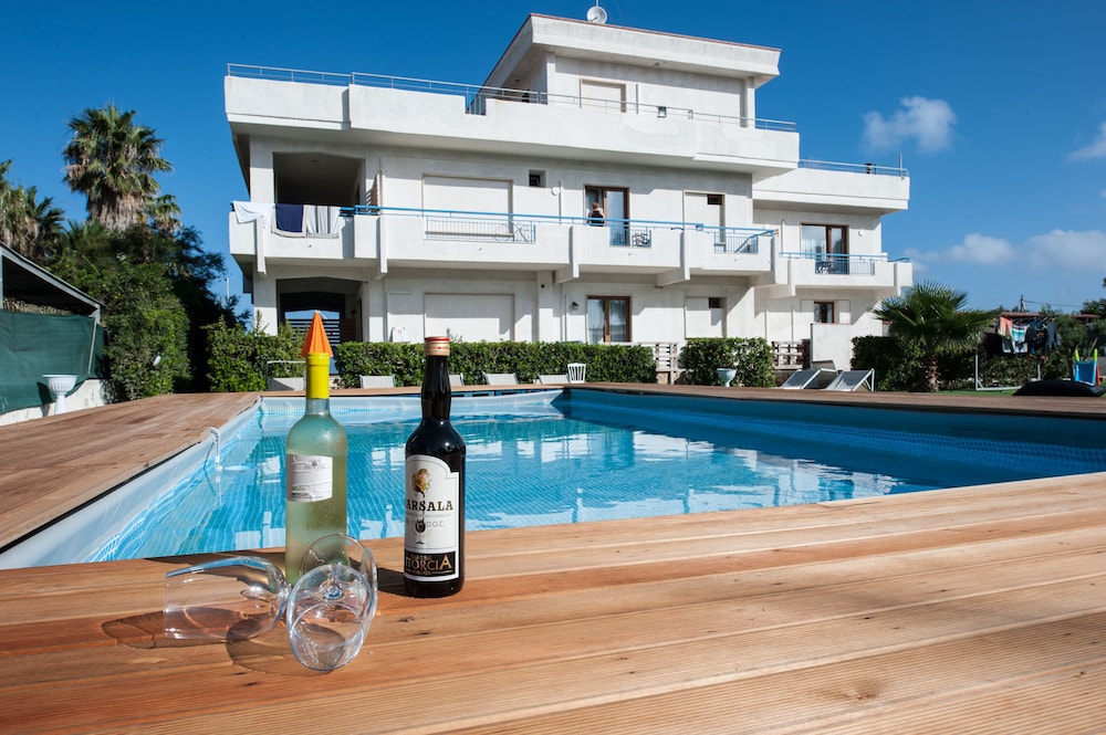 Relais Lo Stagnone 2/72