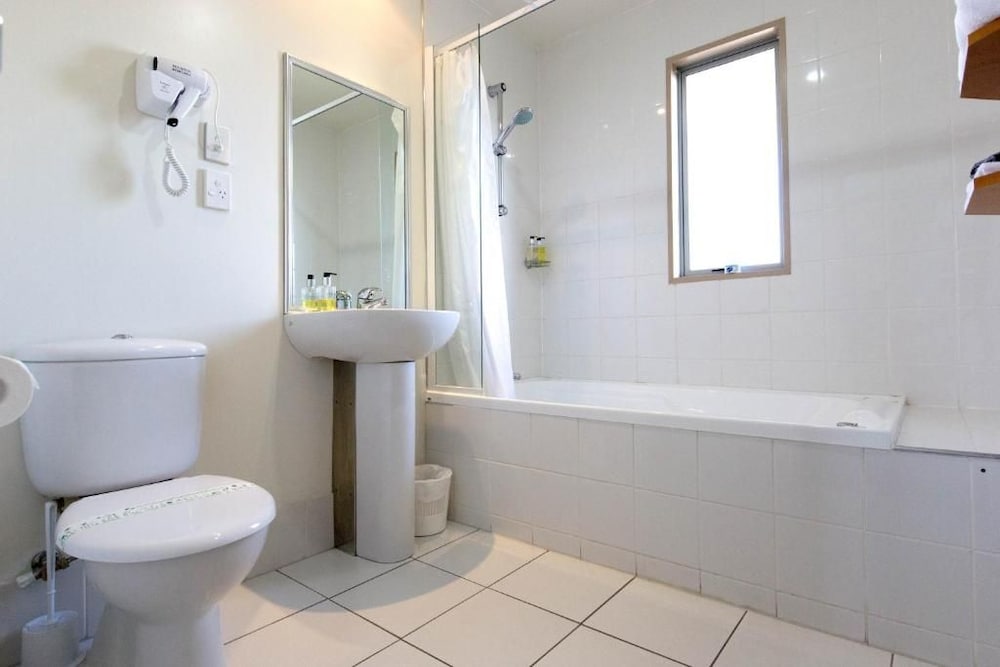 Riccarton Motor Lodge 43/48
