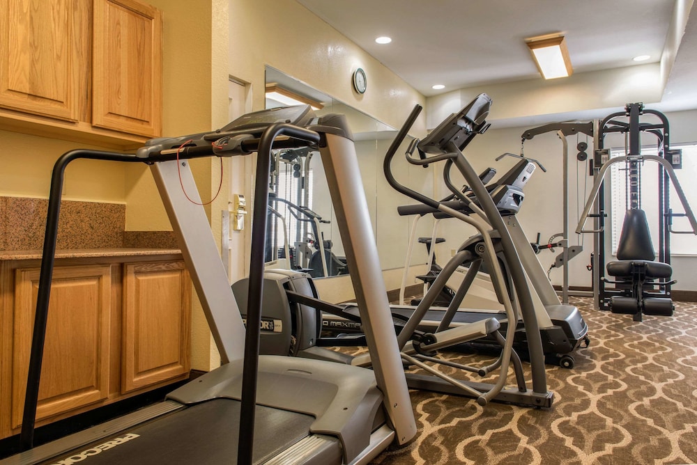 Quality Inn Jacksonville Near I-72 24/37